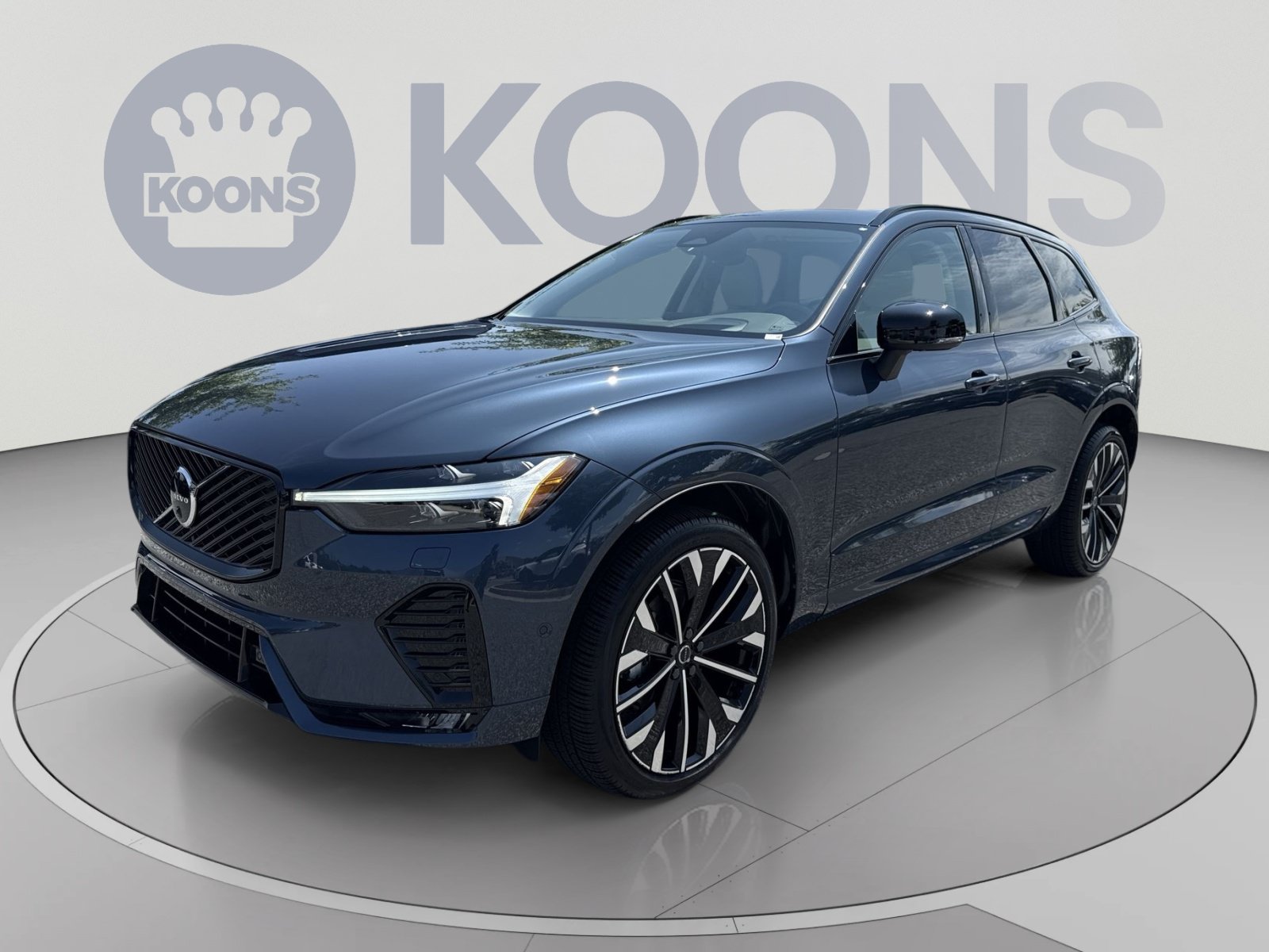 New 2026 Volvo XC60 B5 Ultra w/ Climate Package