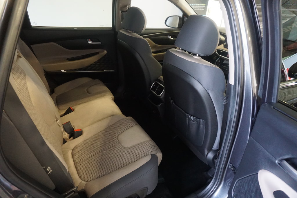 Used 2020 Hyundai Santa Fe SEL w/ Convenience Package FWD image 24