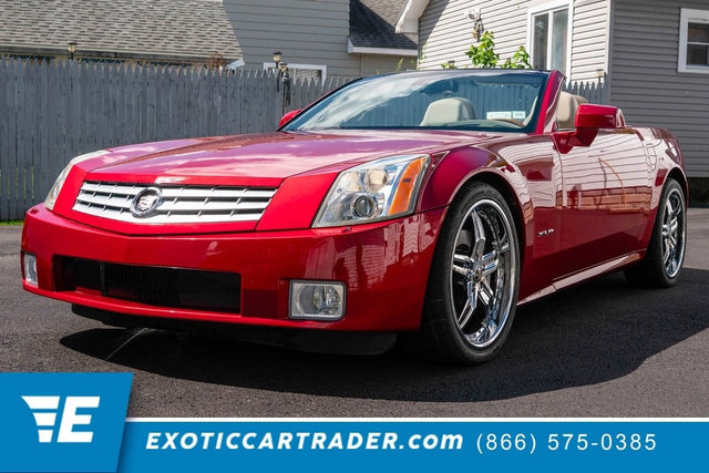 Used 2005 Cadillac XLR RWD image 1