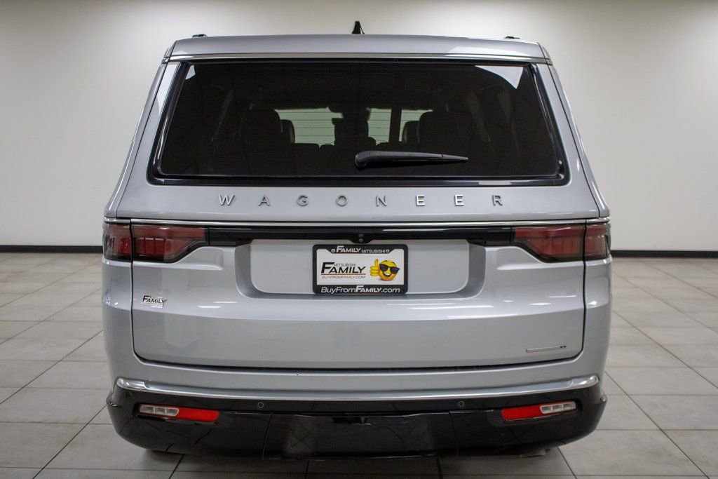 Used 2024 Jeep Wagoneer L Series II w/ Flexible Seating Group image 6