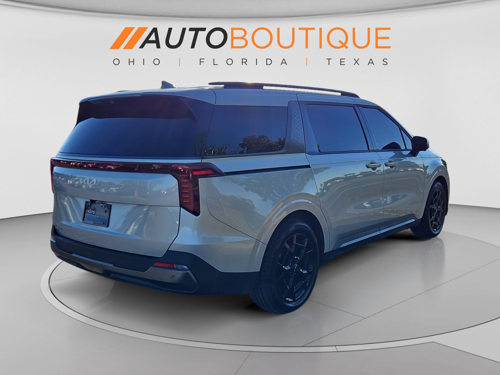 Used 2025 Kia Carnival SX Prestige FWD image 5