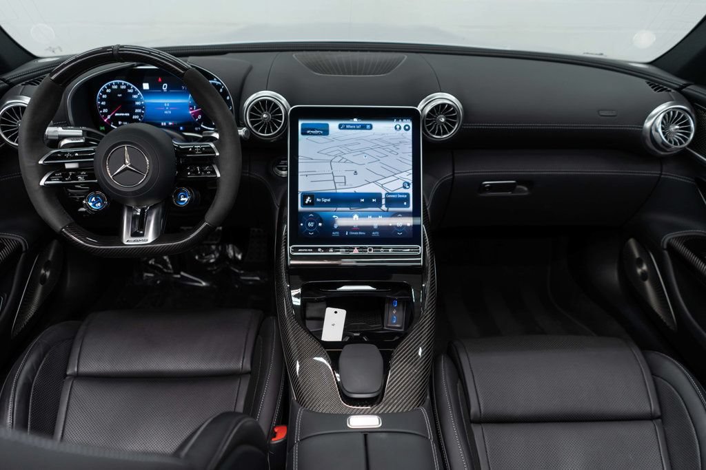 Used 2025 Mercedes-Benz SL 63 AMG 4MATIC image 9