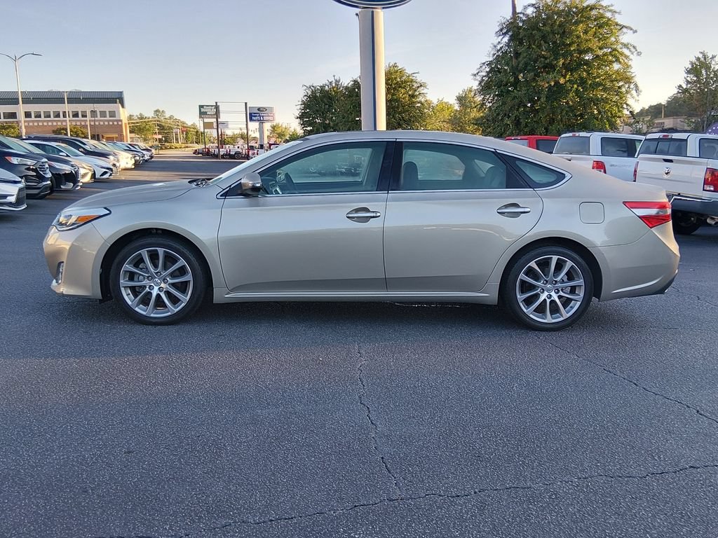 Used 2015 Toyota Avalon XLE Touring FWD image 7