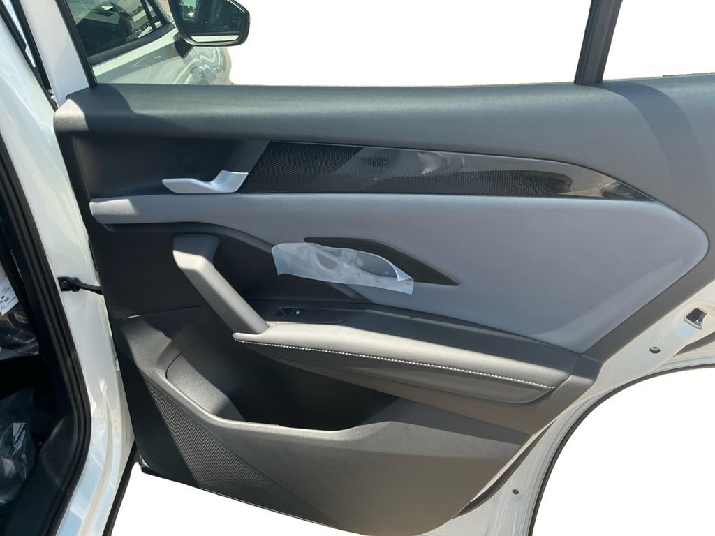 New 2026 Volkswagen Tiguan SE R-Line AWD/4WD image 18