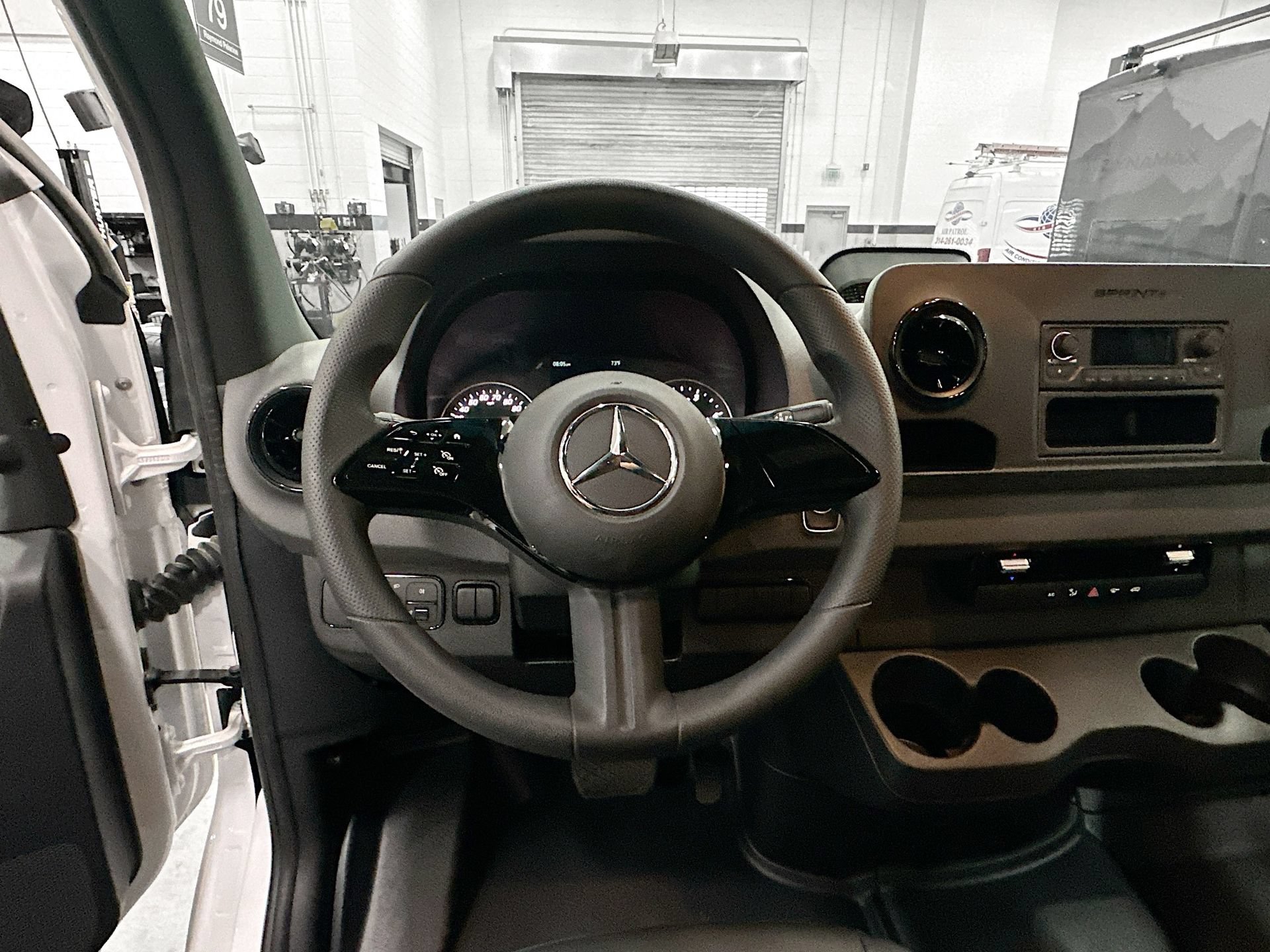 New 2025 Mercedes-Benz Sprinter 2500 image 12