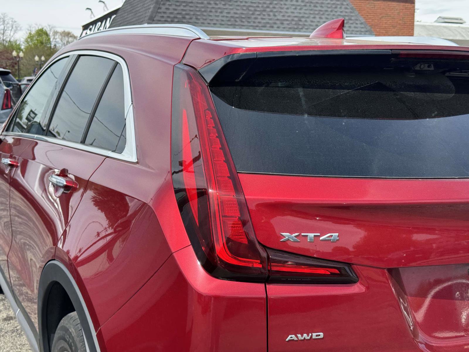 Certified 2022 Cadillac XT4 Premium Luxury w/ Enhanced Visibility Package AWD/4WD image 11
