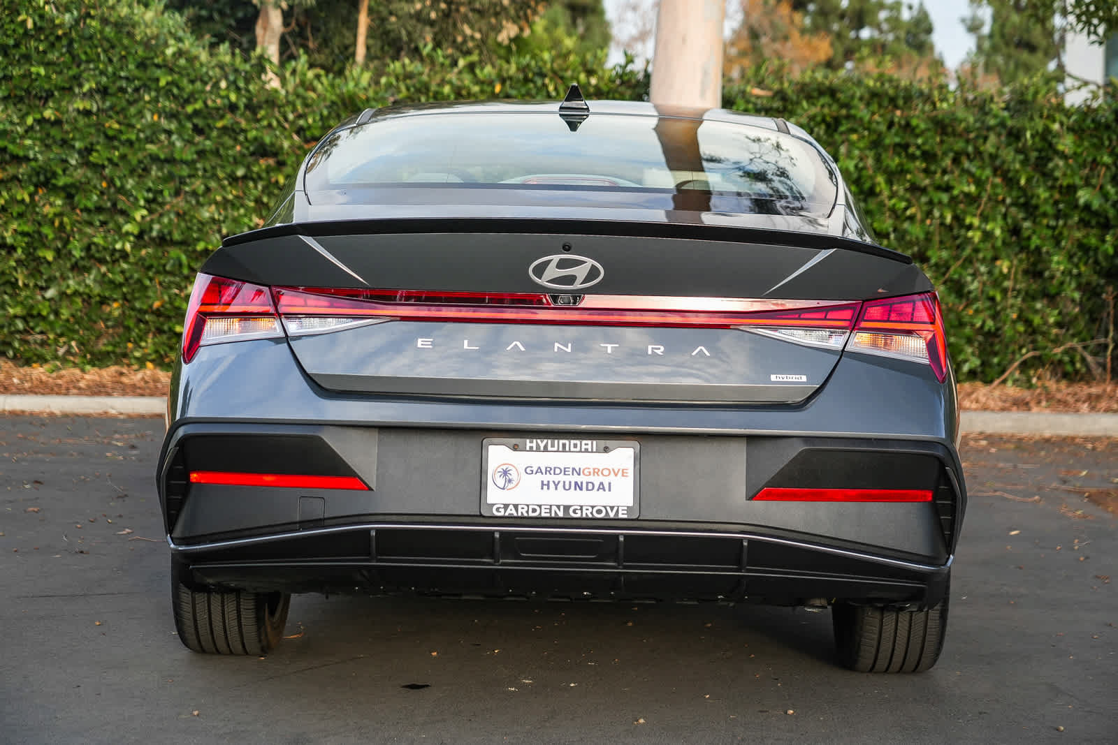 Used 2025 Hyundai Elantra SEL FWD image 7