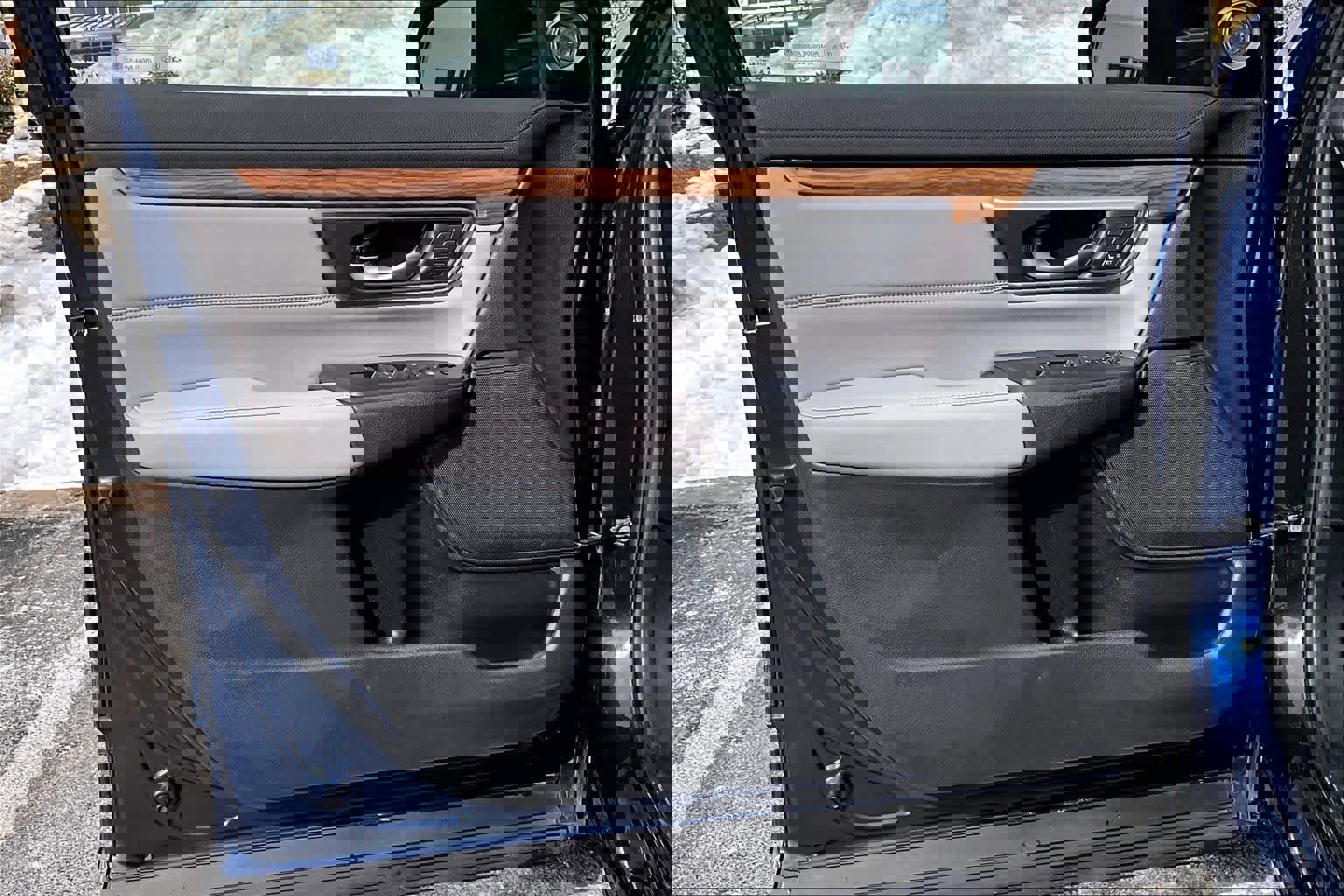 Used 2020 Honda CR-V Touring image 22