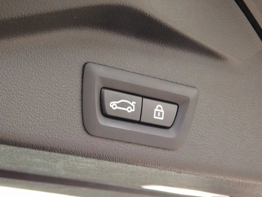 Used 2022 BMW X5 xDrive40i image 12