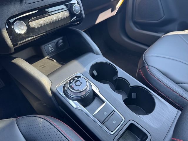 New 2025 Ford Escape ST-Line Elite w/ Premium Technology Package AWD/4WD image 18