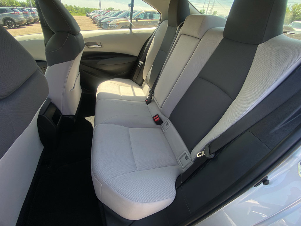 Used 2021 Toyota Corolla LE w/ Carpet Mat Package (TMS) FWD image 7