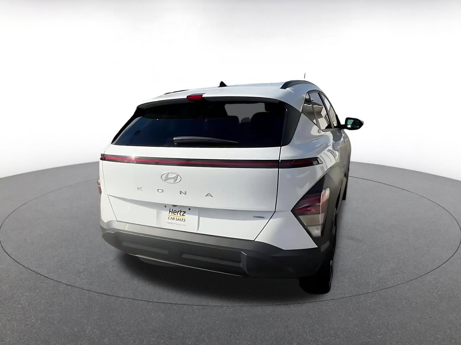 Used 2025 Hyundai Kona SEL image 14