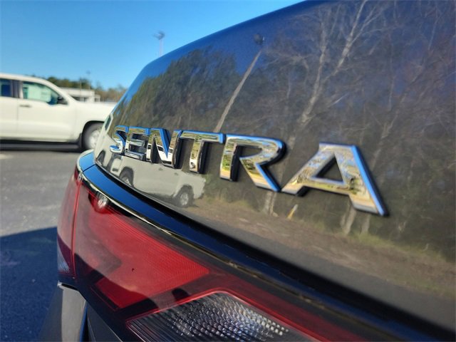 Used 2025 Nissan Sentra SV w/ SV Premium Package image 8