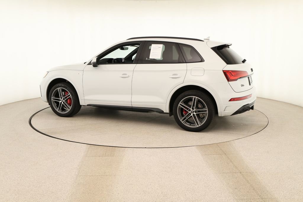 Certified 2025 Audi Q5 e Premium Plus w/ Premium Plus Package image 3