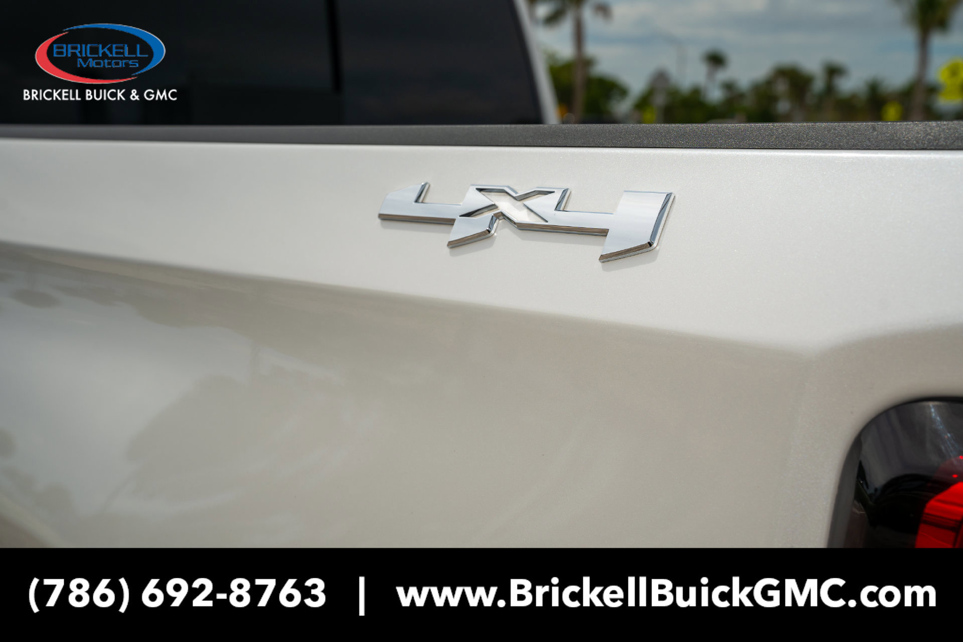 Used 2025 GMC Sierra 1500 SLT w/ SLT Premium Plus Package AWD/4WD image 28