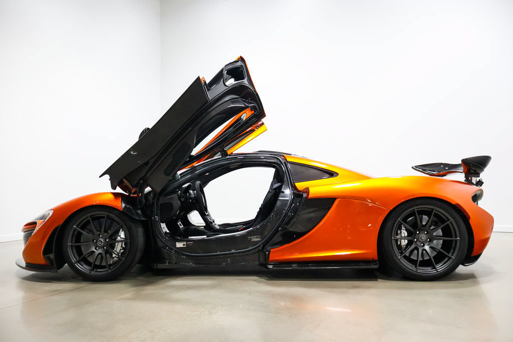 Used 2014 McLaren P1 RWD image 15