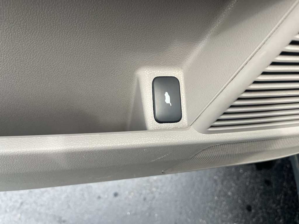 Used 2011 Honda Pilot Touring image 11