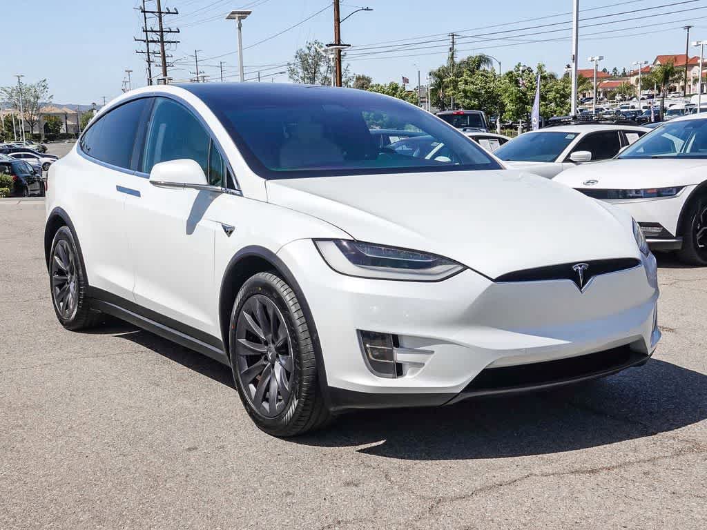 Used 2020 Tesla Model X Long Range image 3