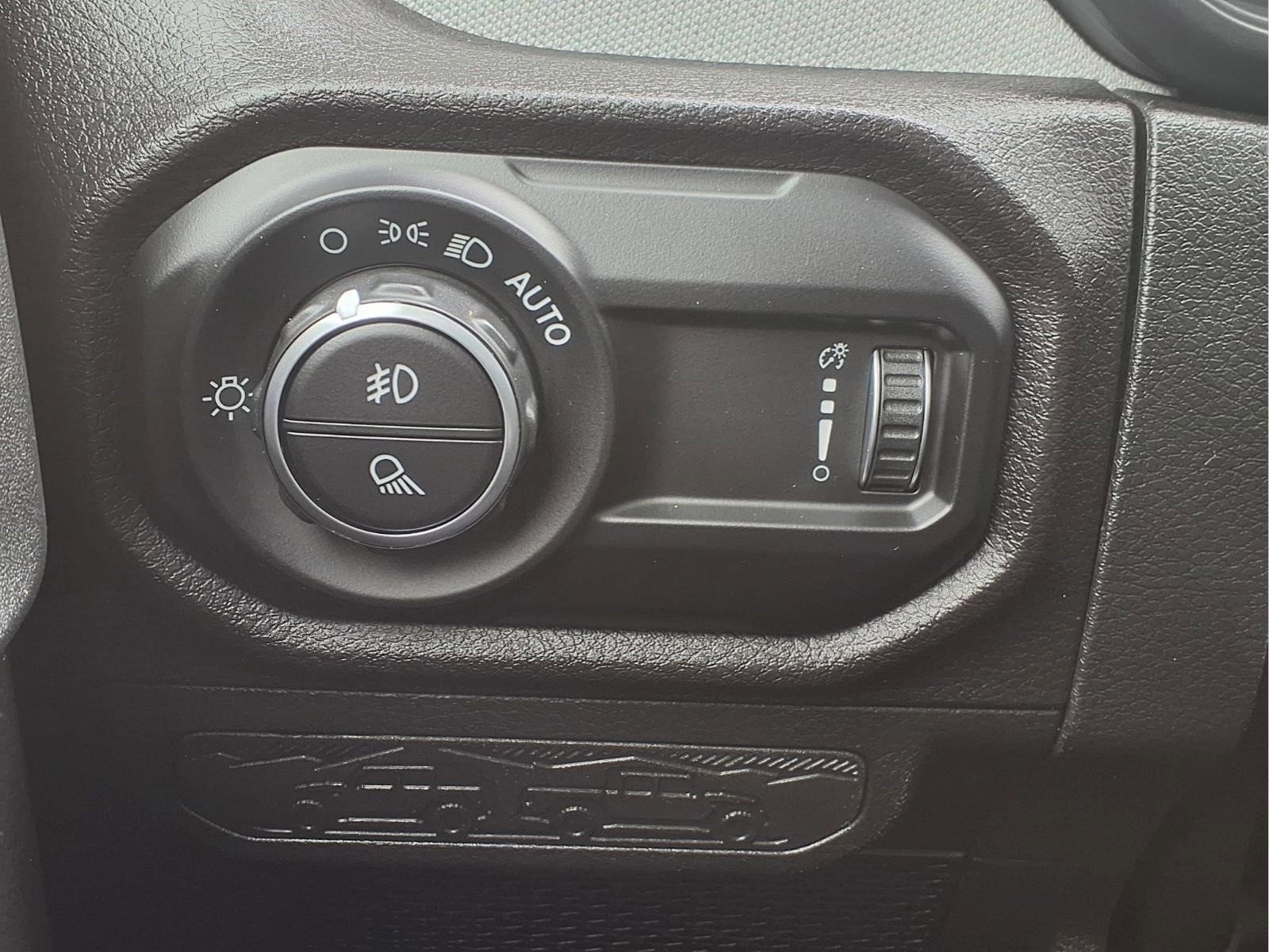 Used 2024 Jeep Gladiator Sport AWD/4WD image 20