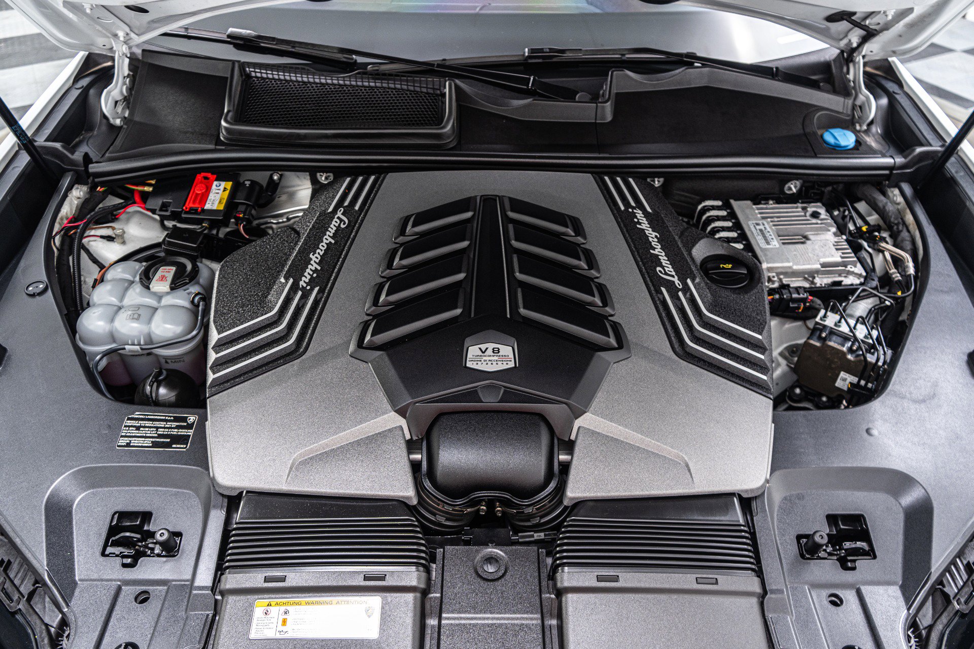 Used 2021 Lamborghini Urus -Bang and Olufsen Audio, Two-T image 12