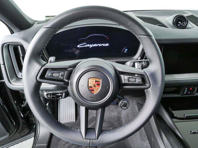 New 2026 Porsche Cayenne Coupe AWD/4WD image 9
