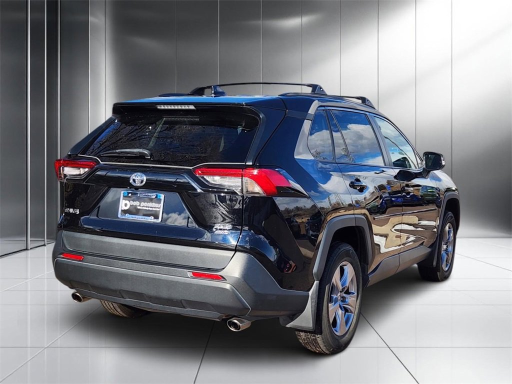 Used 2023 Toyota RAV4 XLE image 27