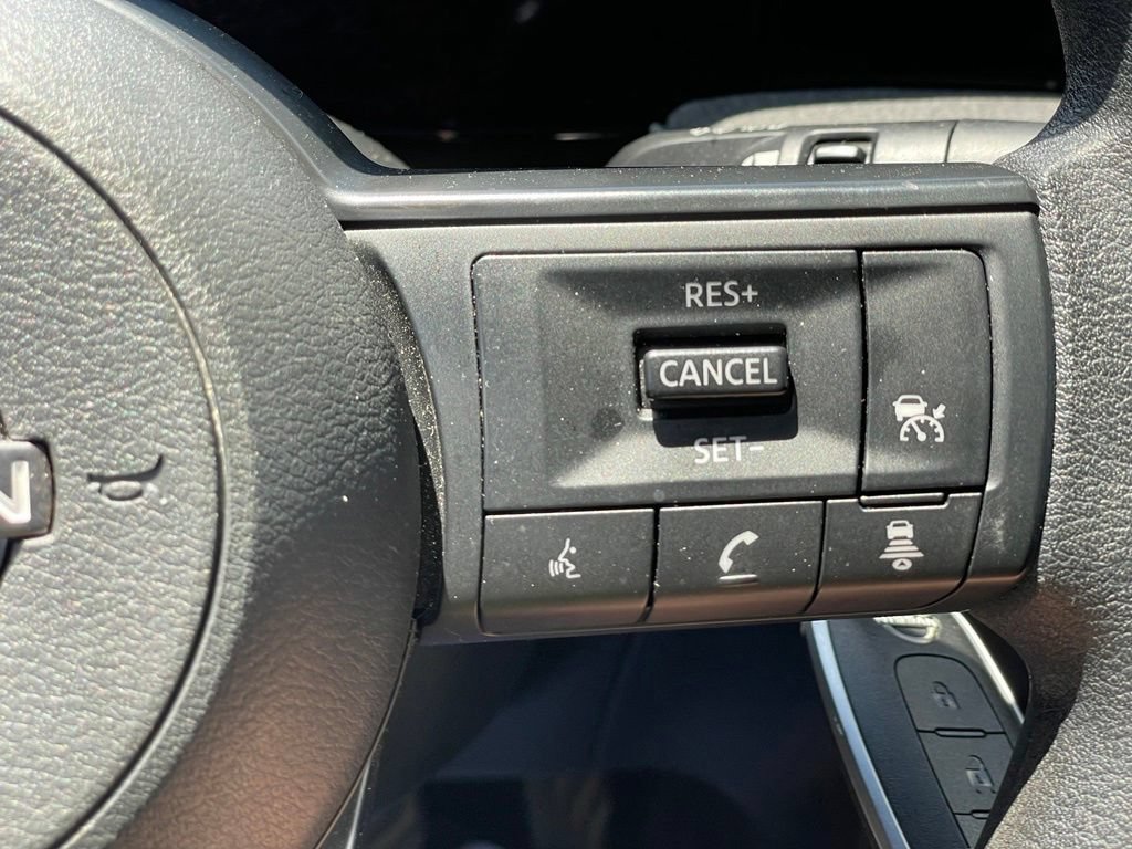 Certified 2025 Nissan Kicks SV w/ Illumination Package AWD/4WD image 14