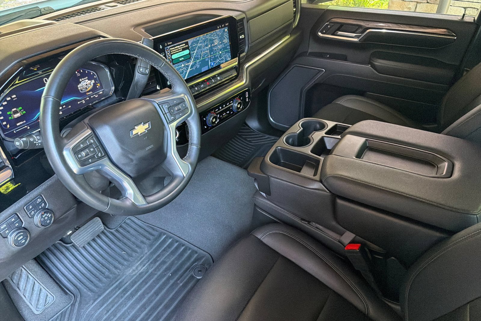 Used 2024 Chevrolet Silverado 2500 LTZ AWD/4WD image 11