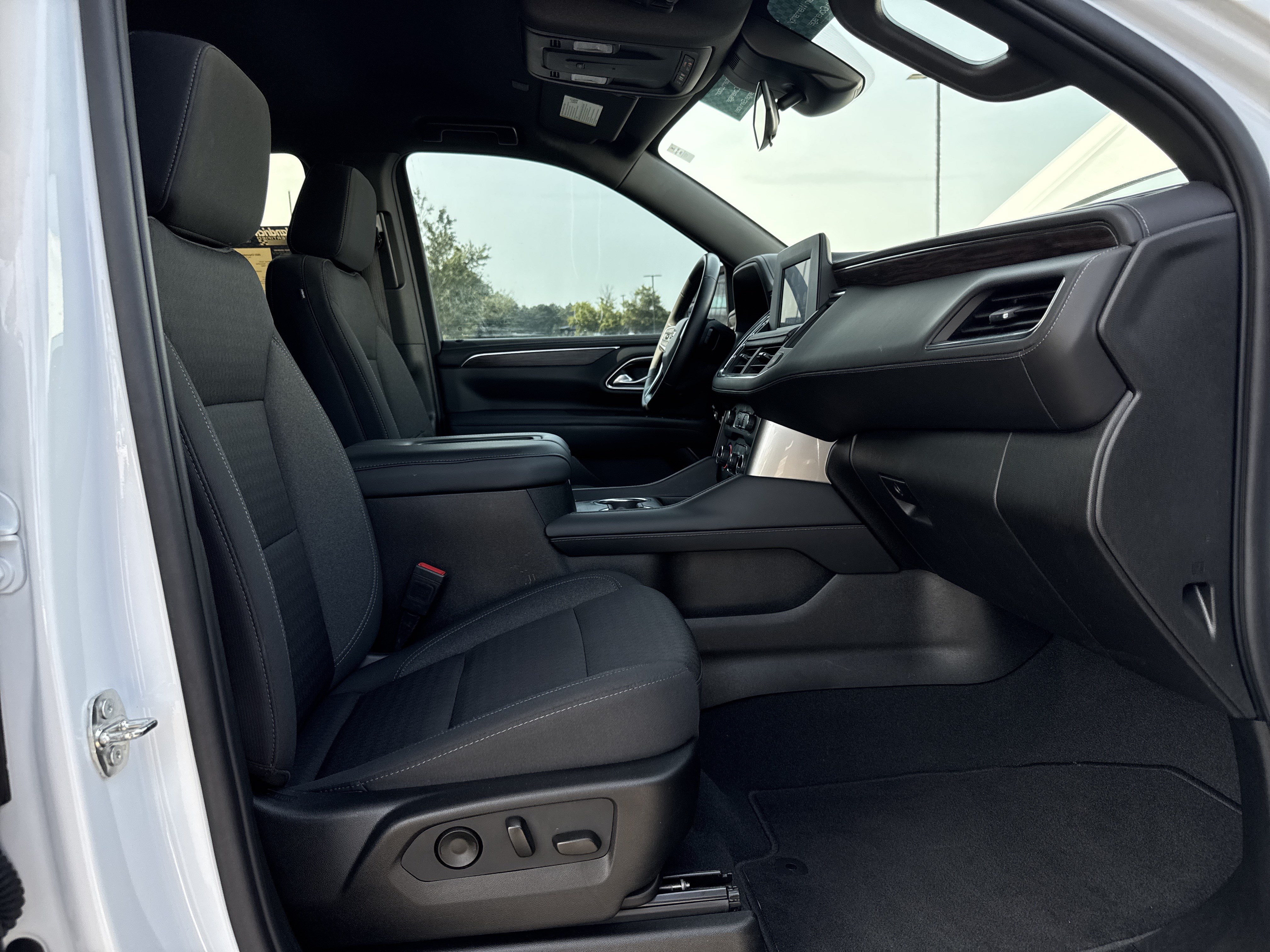 Used 2023 Chevrolet Tahoe LS AWD/4WD image 31