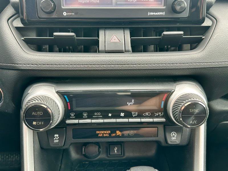 Used 2020 Toyota RAV4 XLE w/ Convenience Package image 21