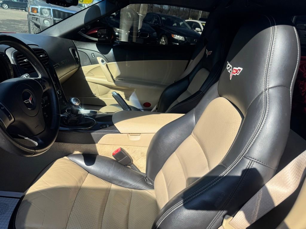 Used 2010 Chevrolet Corvette Grand Sport w/ Preferred Equipment Group image 31