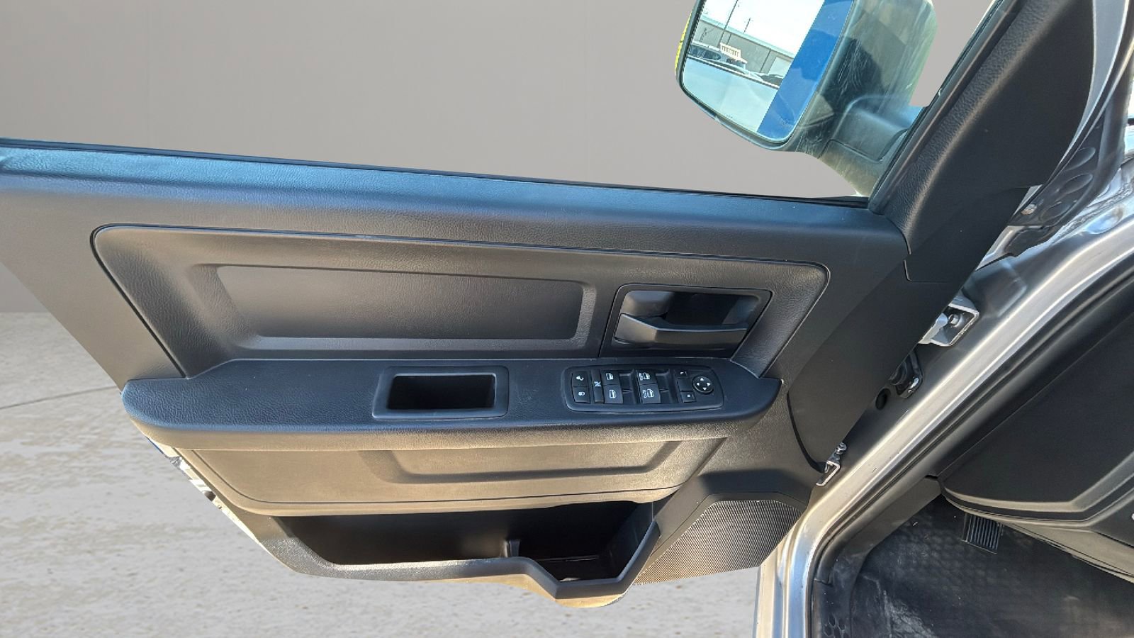 Used 2016 RAM 1500 Tradesman w/ Popular Equipment Group image 13