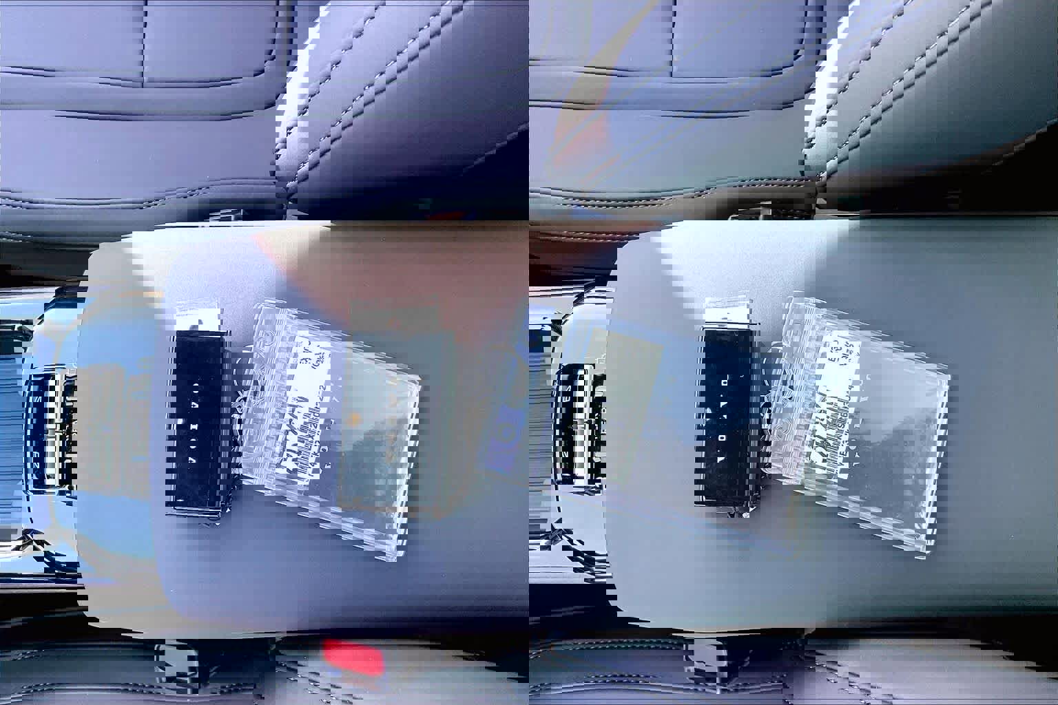 New 2025 Volvo EX30 Plus w/ Protection Package Premier image 35