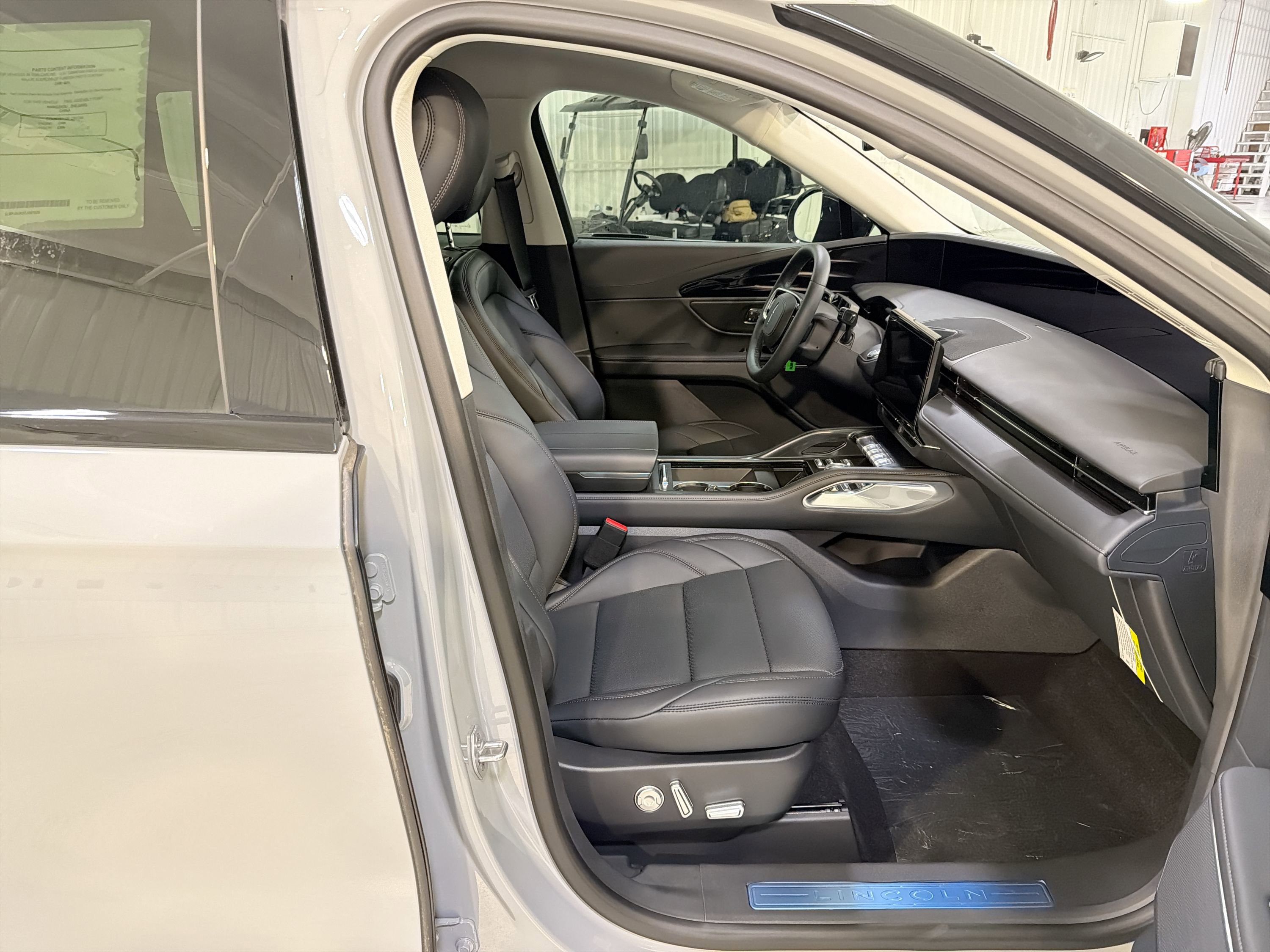 New 2026 Lincoln Nautilus Premier AWD/4WD image 28