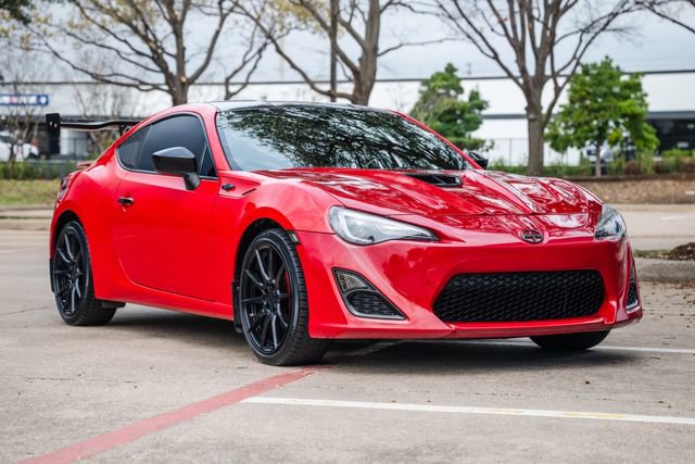 Used 2013 Scion FR-S image 5