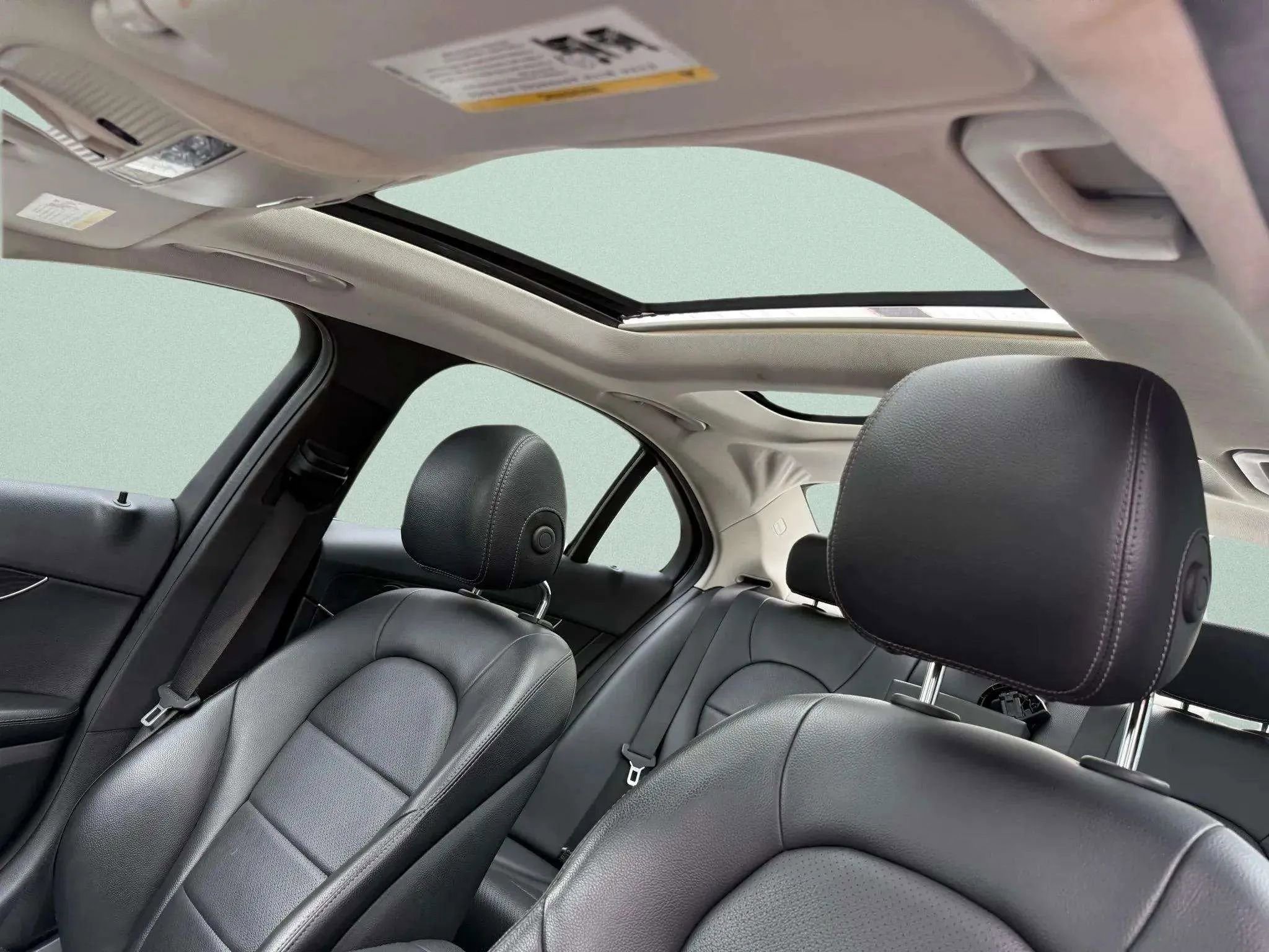 Used 2016 Mercedes-Benz C 300 4MATIC Sedan image 21