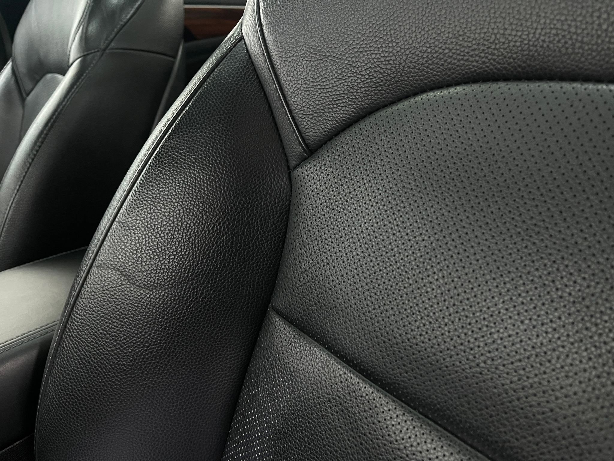 Used 2018 Kia Cadenza Technology image 20