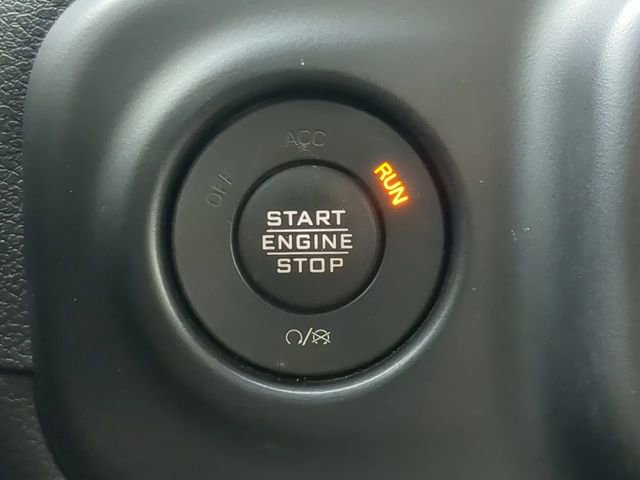 Certified 2023 Jeep Wrangler Unlimited Sahara image 33