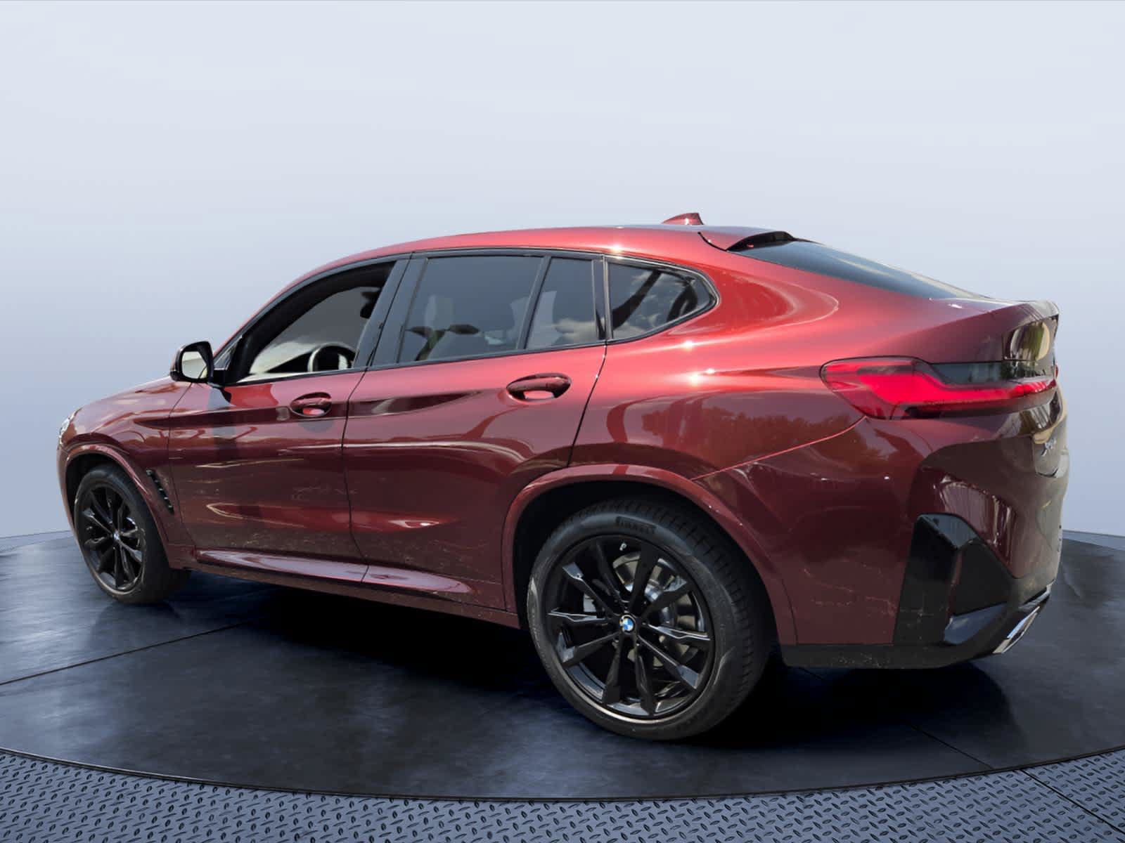 Used 2025 BMW X4 xDrive30i w/ Premium Package AWD/4WD image 4