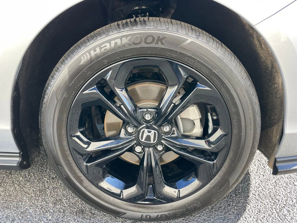 Certified 2025 Honda Accord SE image 42