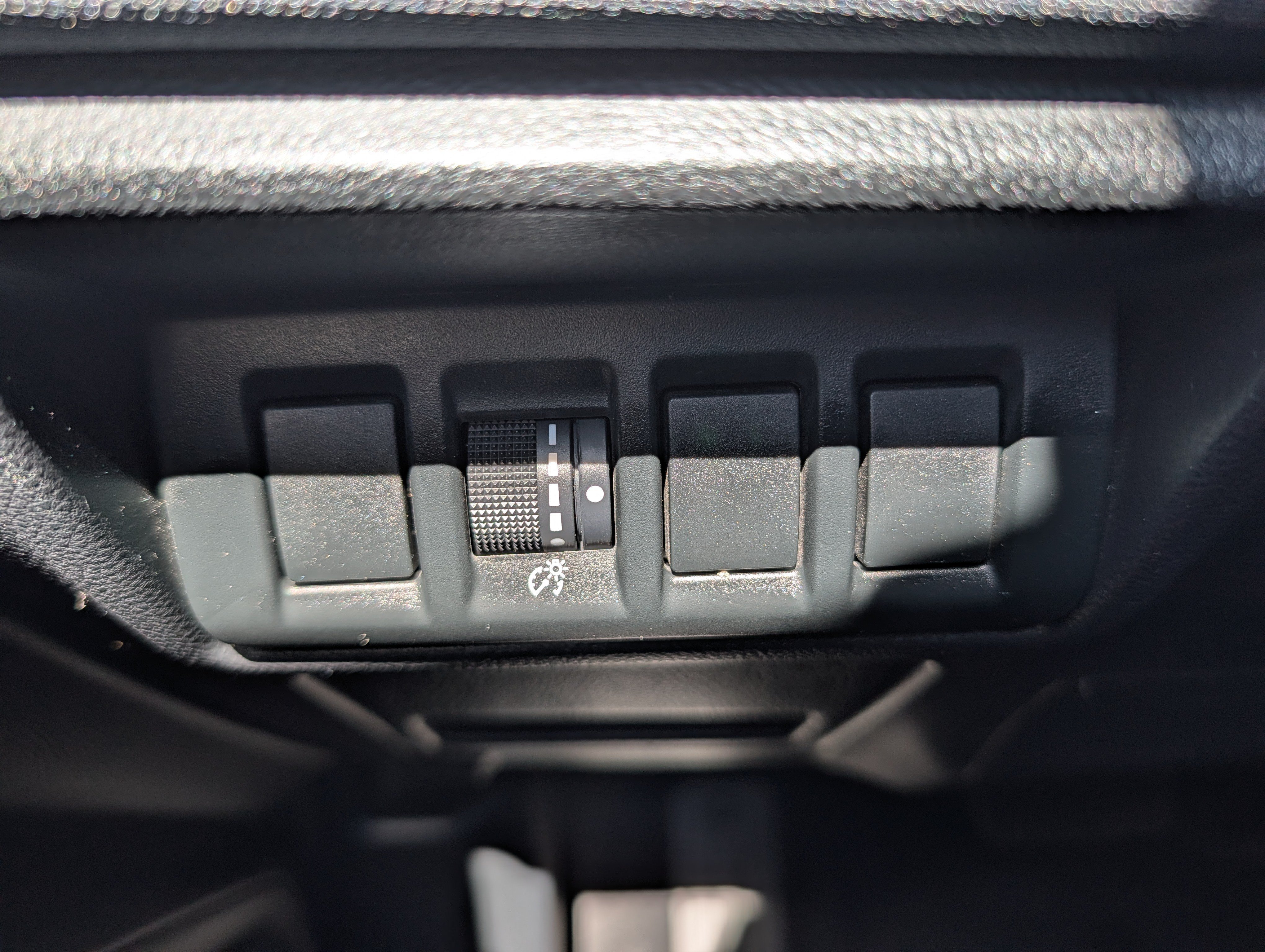 Used 2024 Subaru Outback Premium AWD/4WD image 26