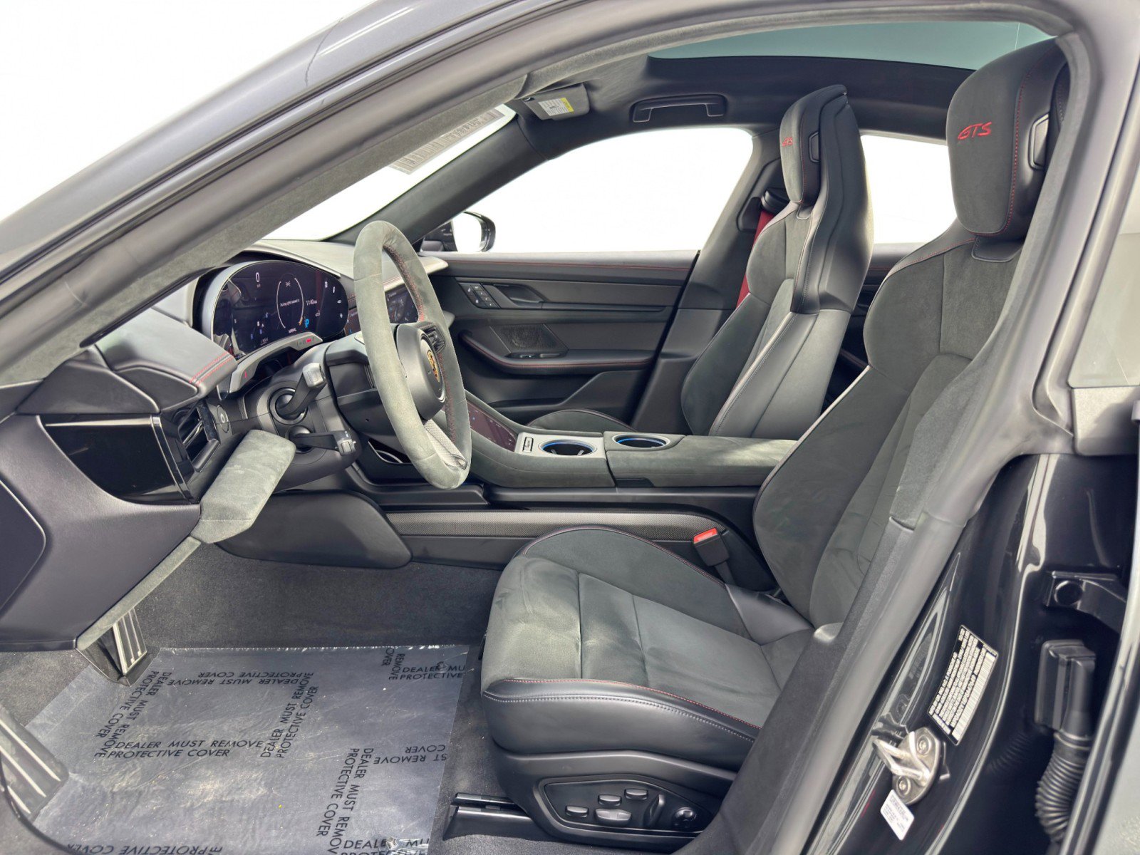 Used 2023 Porsche Taycan GTS image 17