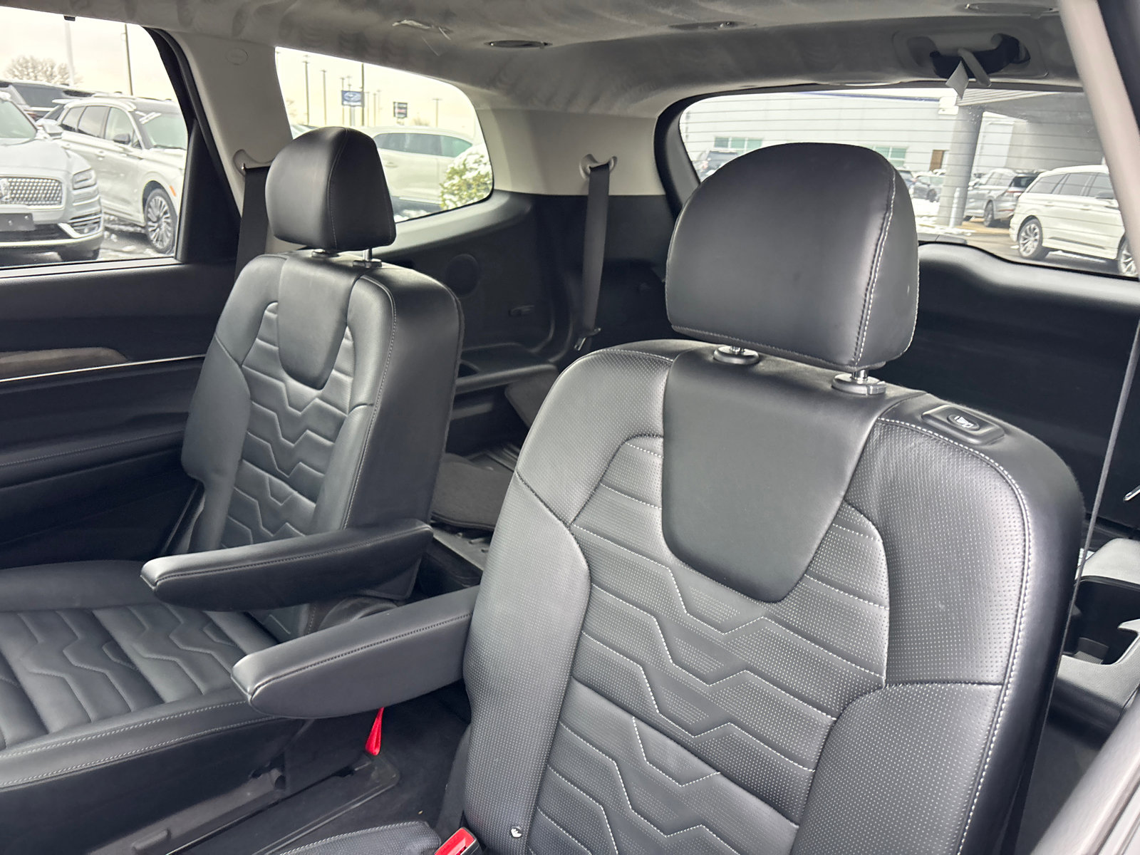 Used 2022 Kia Telluride SX w/ SX Prestige Package image 27