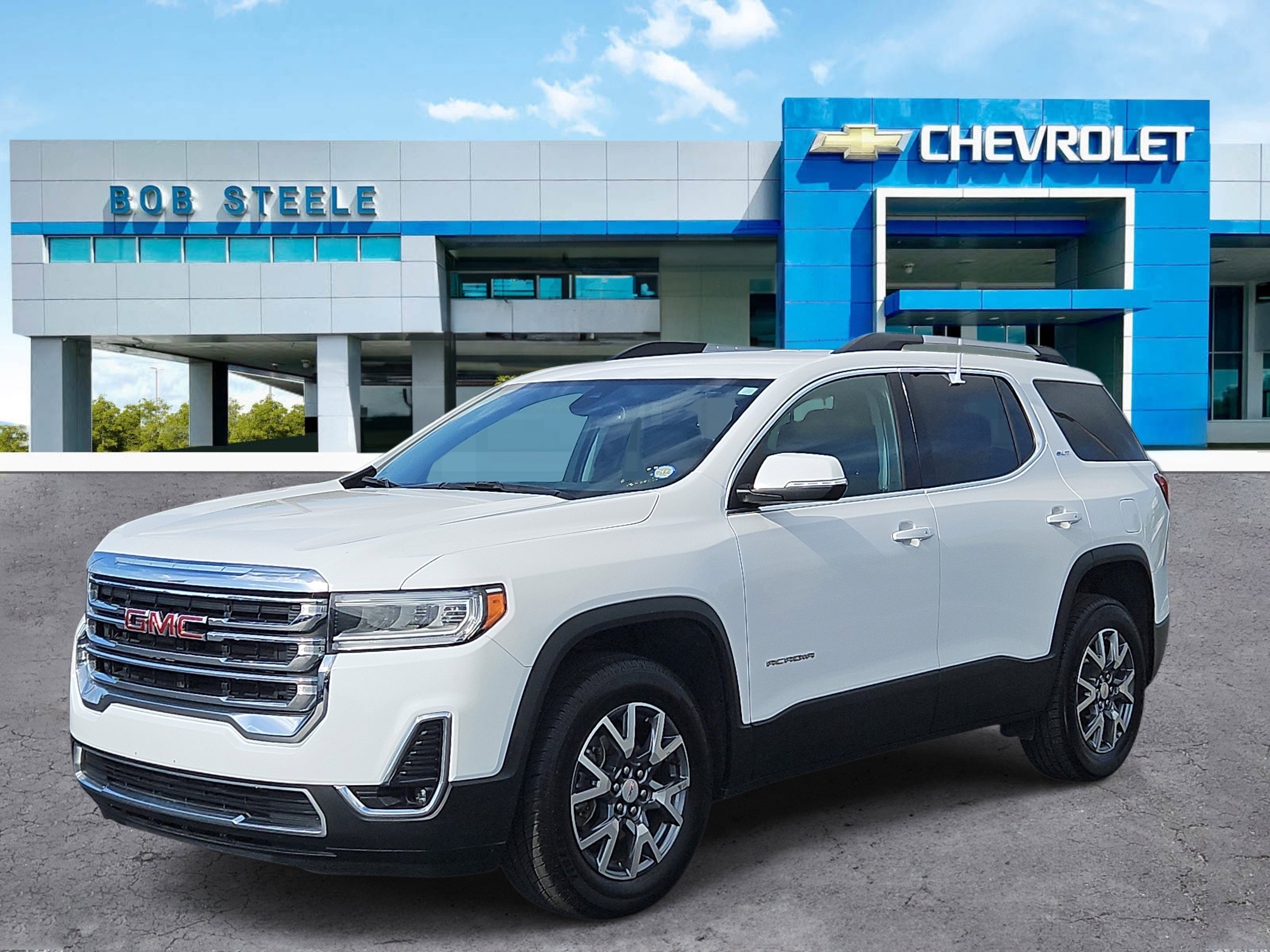 Used 2023 GMC Acadia SLT AWD/4WD image 2