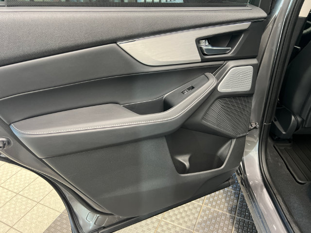 Certified 2026 Acura MDX w/ Technology Package AWD/4WD image 14