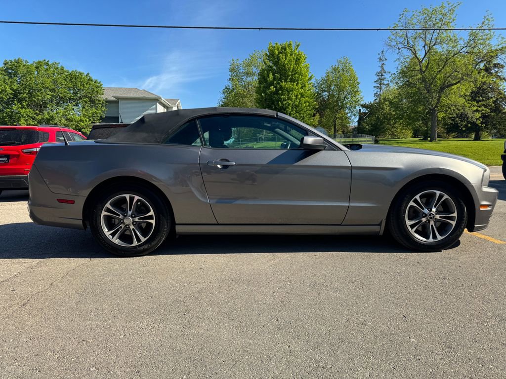 Used 2014 Ford Mustang Premium RWD image 6