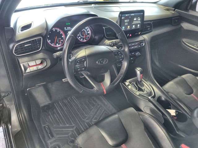 Used 2020 Hyundai Veloster Turbo image 14