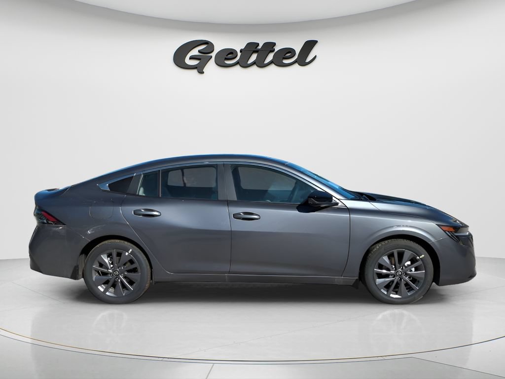 New 2026 Nissan Sentra SL w/ Floor Mat Package FWD image 4