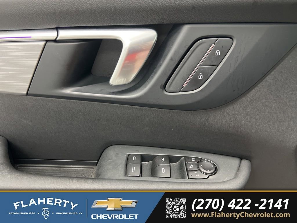 Used 2025 Buick Enclave Preferred AWD/4WD image 22