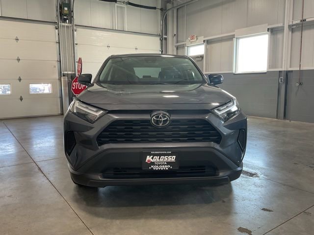Used 2024 Toyota RAV4 LE AWD/4WD image 2